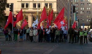 trabajadores banderas - 600x355